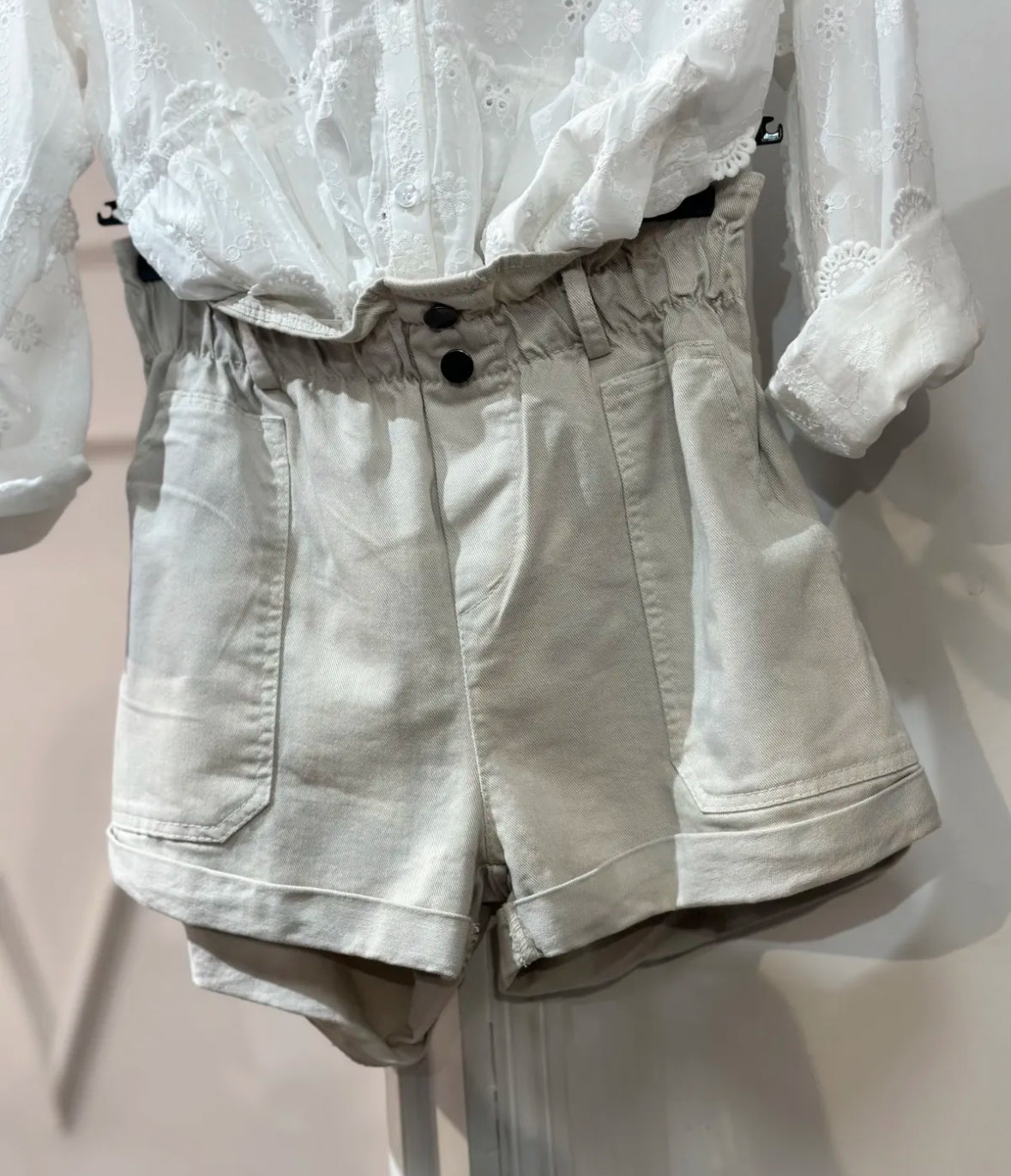 Short LOVY