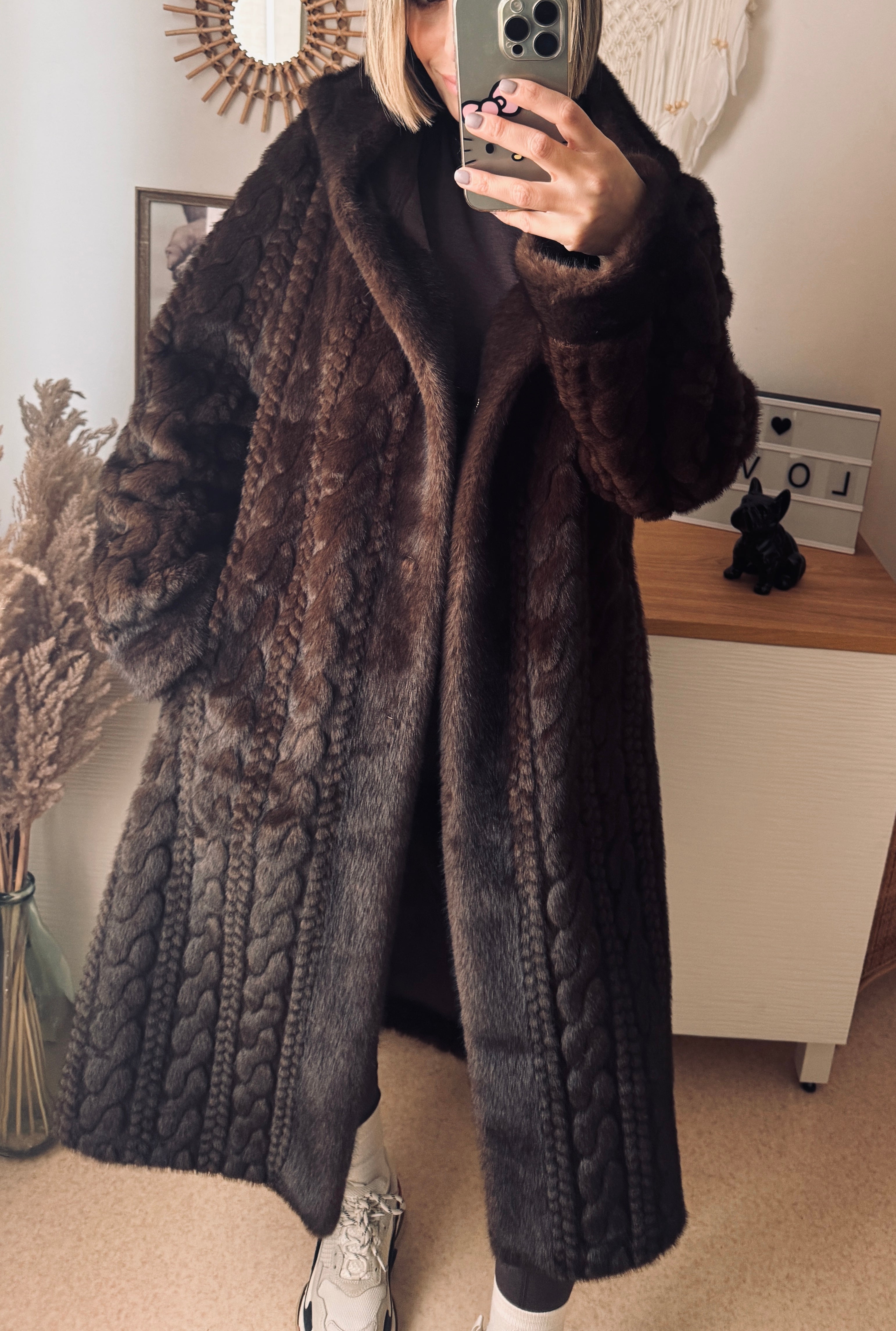 Manteau long en fausse fourrure TORSADÉ