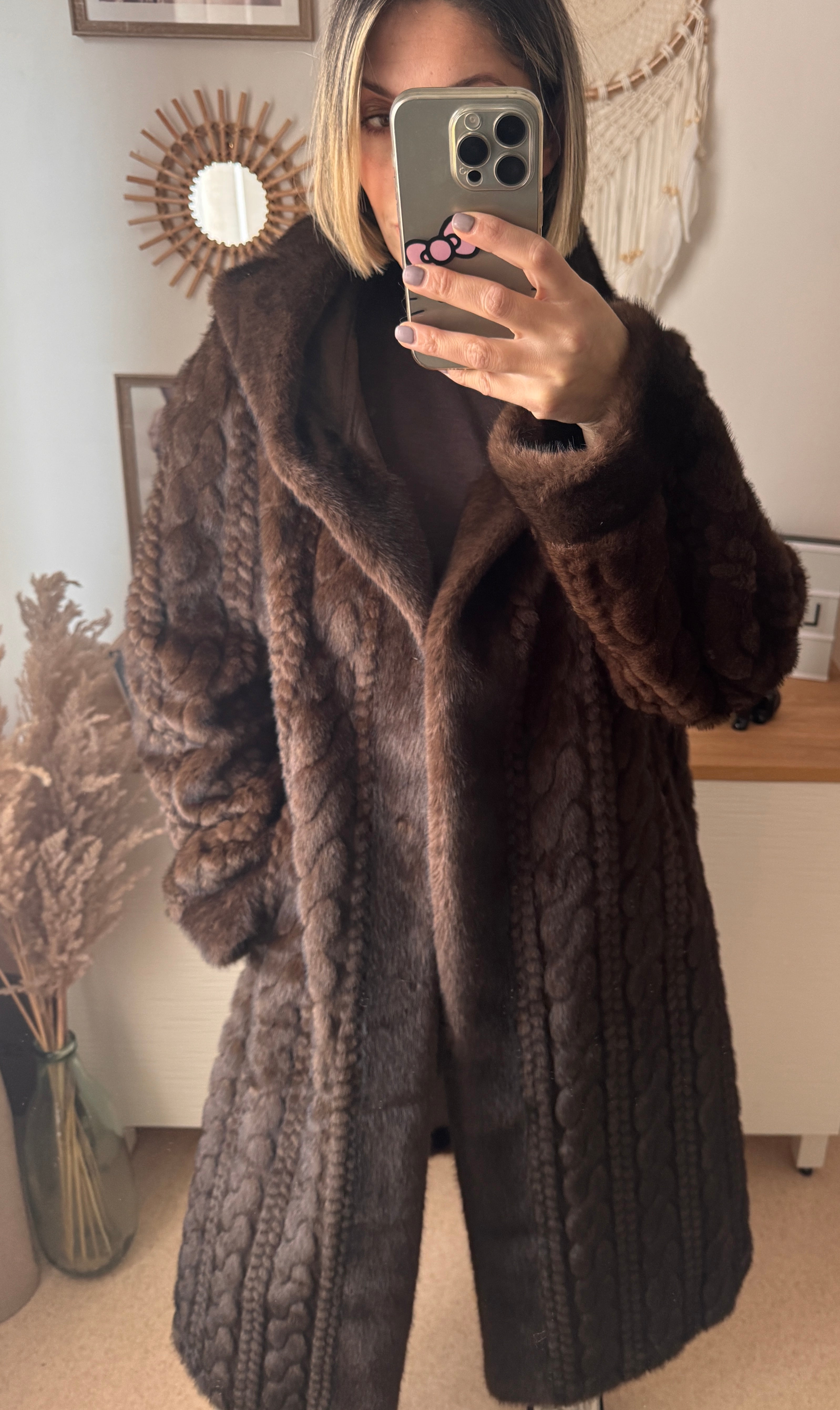 Manteau long en fausse fourrure TORSADÉ